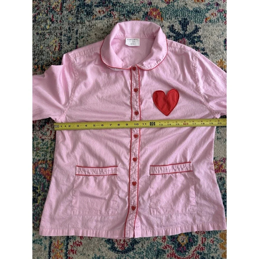 LAKE x Atlantic-Pacific Margot Pajama‎ Top with Heart Applique Size Medium